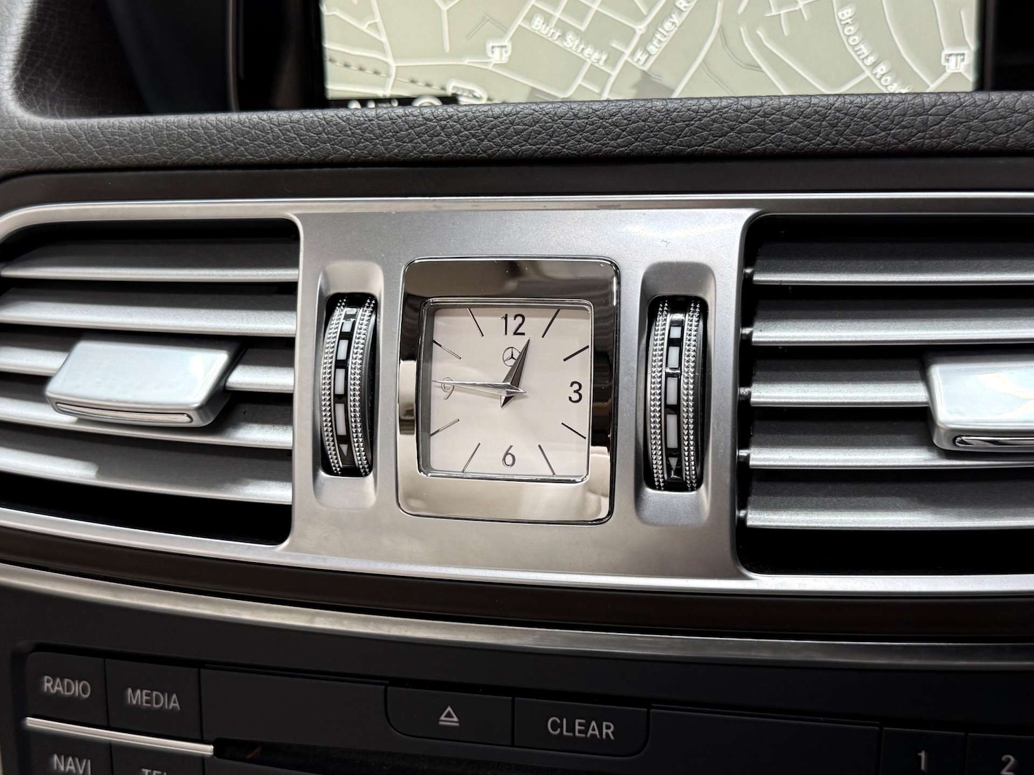 Used Mercedes-Benz E Class 2015 for sale - 76363942: Photo 27