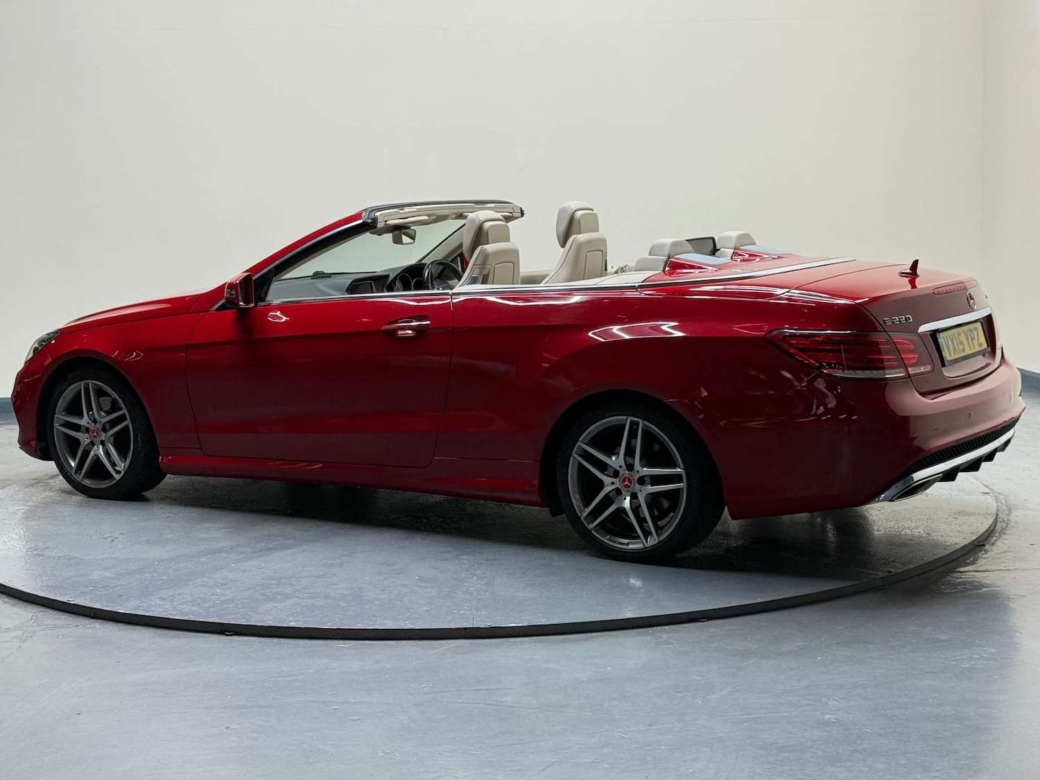 Used Mercedes-Benz E Class 2015 for sale - 76363942: Photo 39