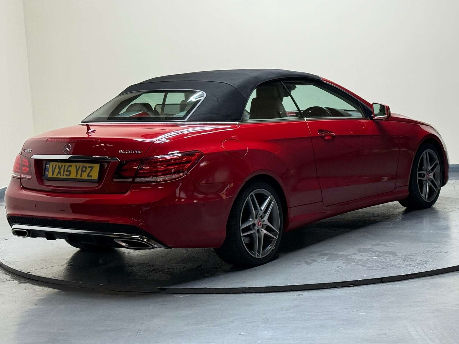 Used Mercedes-Benz E Class 2015 for sale - 76363942: Photo 50