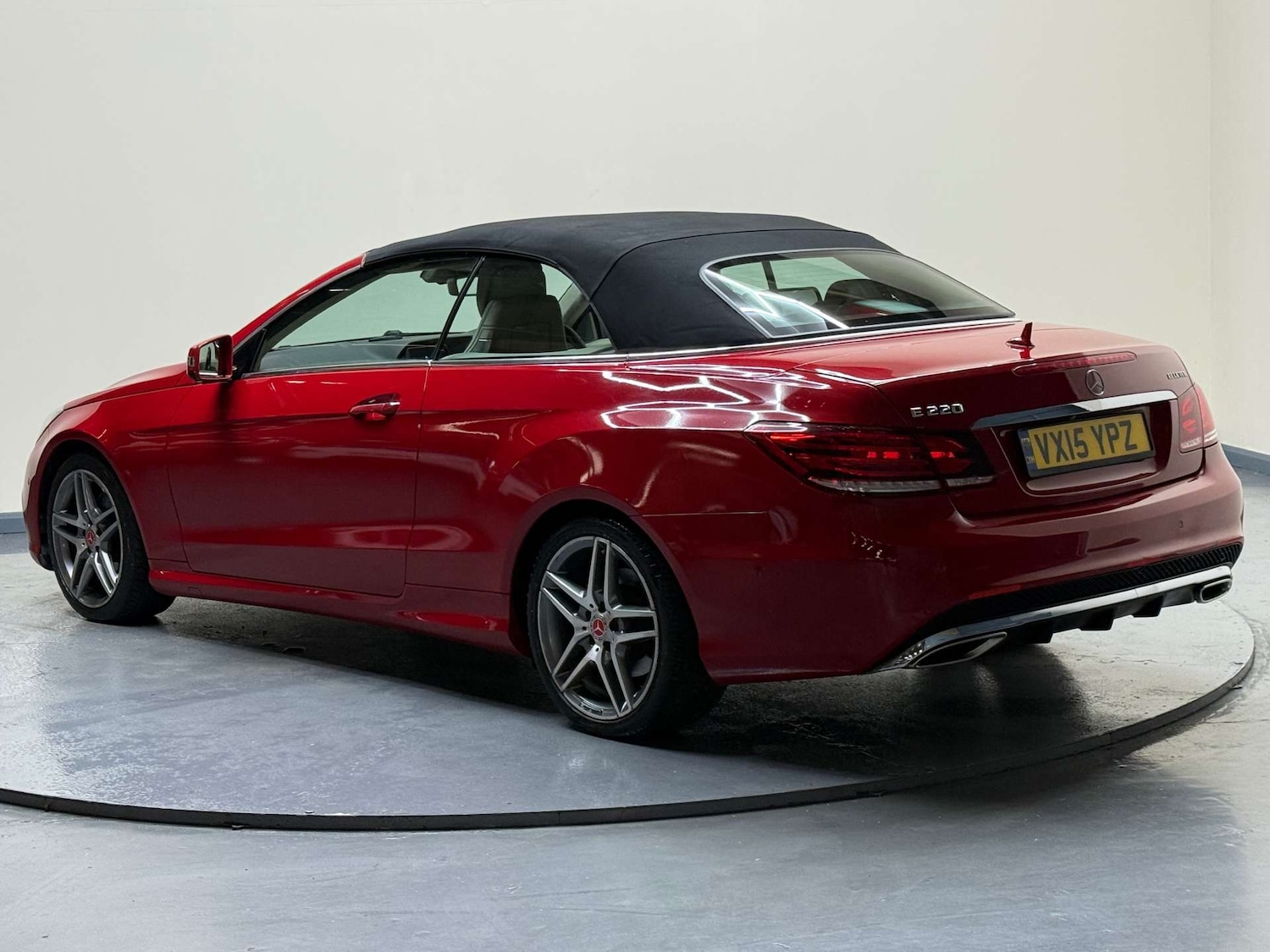 Used Mercedes-Benz E Class 2015 for sale - 76363942: Photo 52