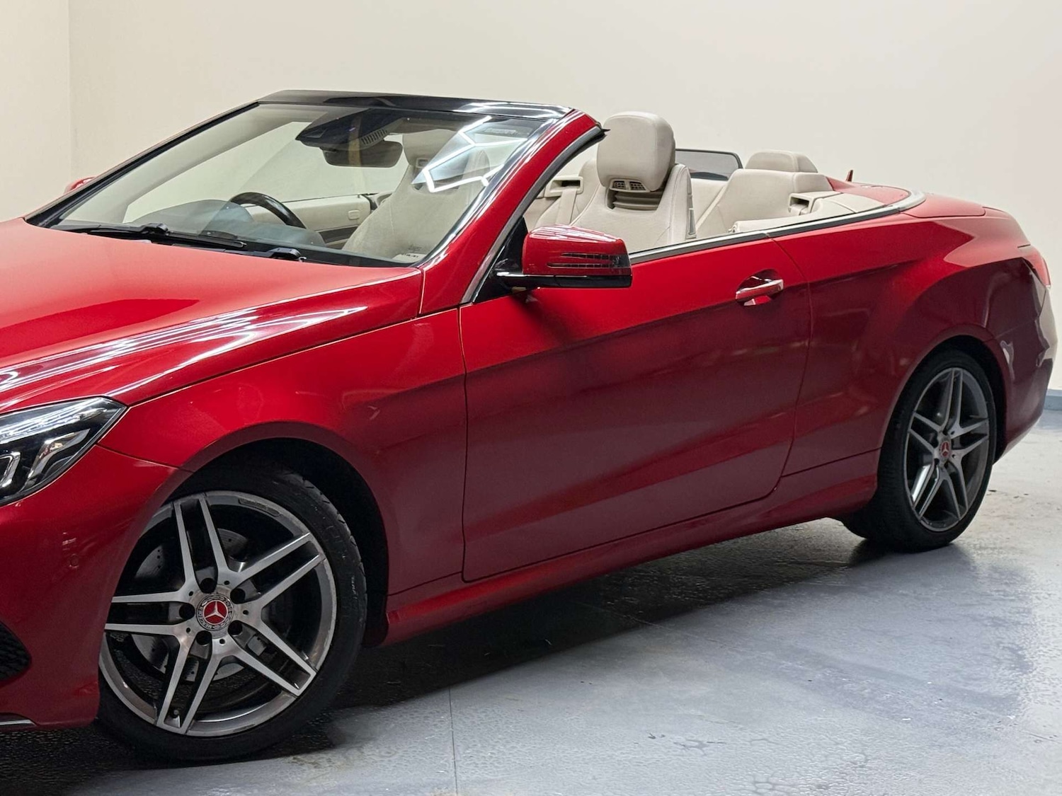 Used Mercedes-Benz E Class 2015 for sale - 76363942: Photo 66