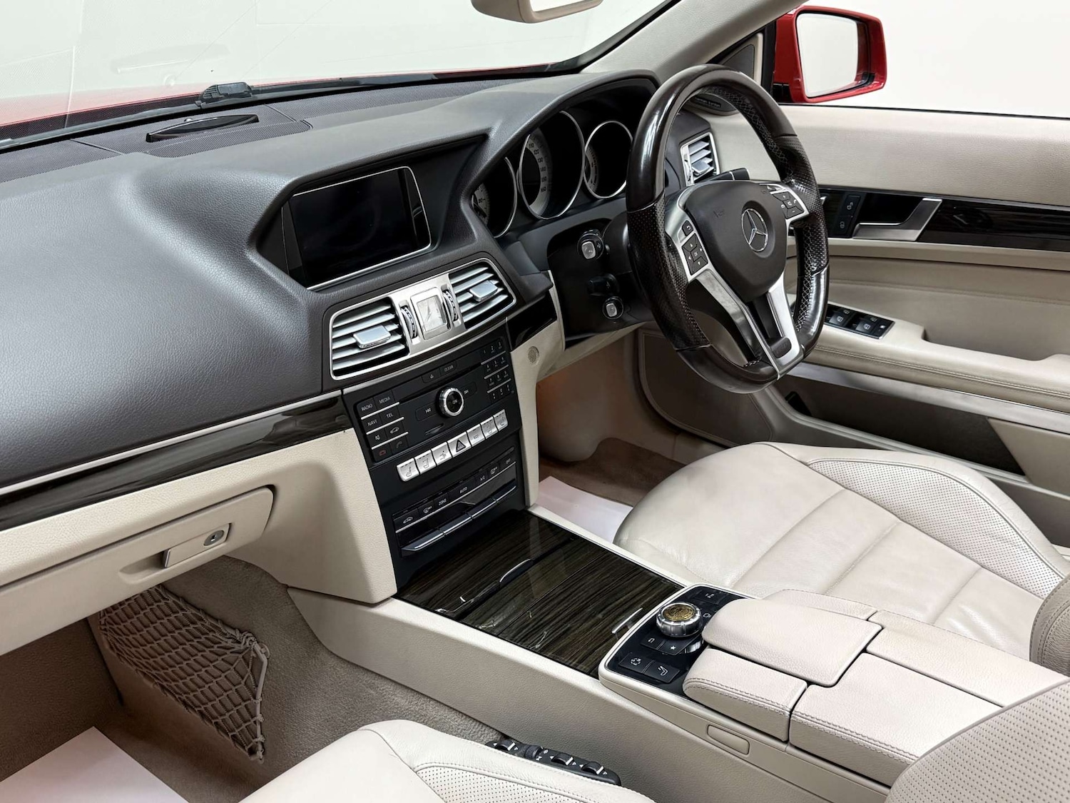 Used Mercedes-Benz E Class 2015 for sale - 76363942: Photo 71