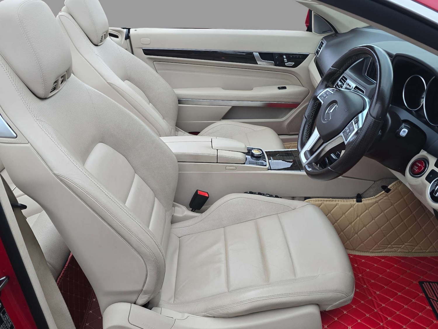 Used Mercedes-Benz E Class 2015 for sale - 76363942: Photo 8