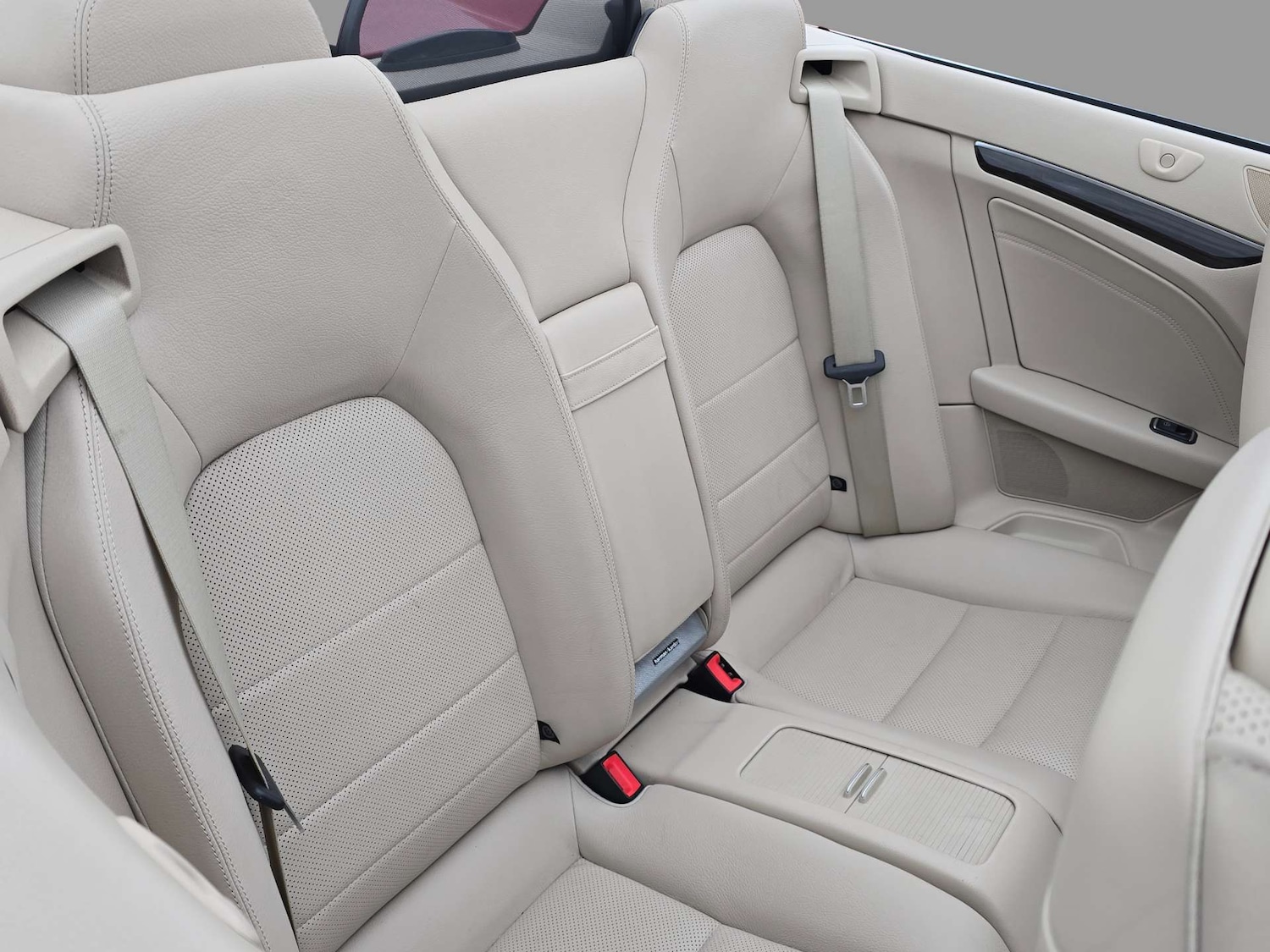 Used Mercedes-Benz E Class 2015 for sale - 76363942: Photo 9