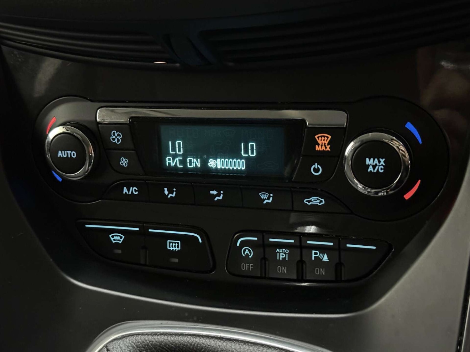 Used Ford Kuga 2016 for sale - 76181025: Photo 22