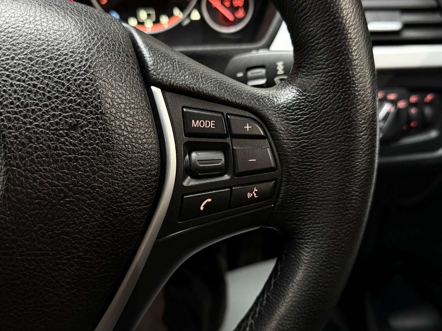 Used BMW 3 Series 2012 for sale - 77022309: Photo 16