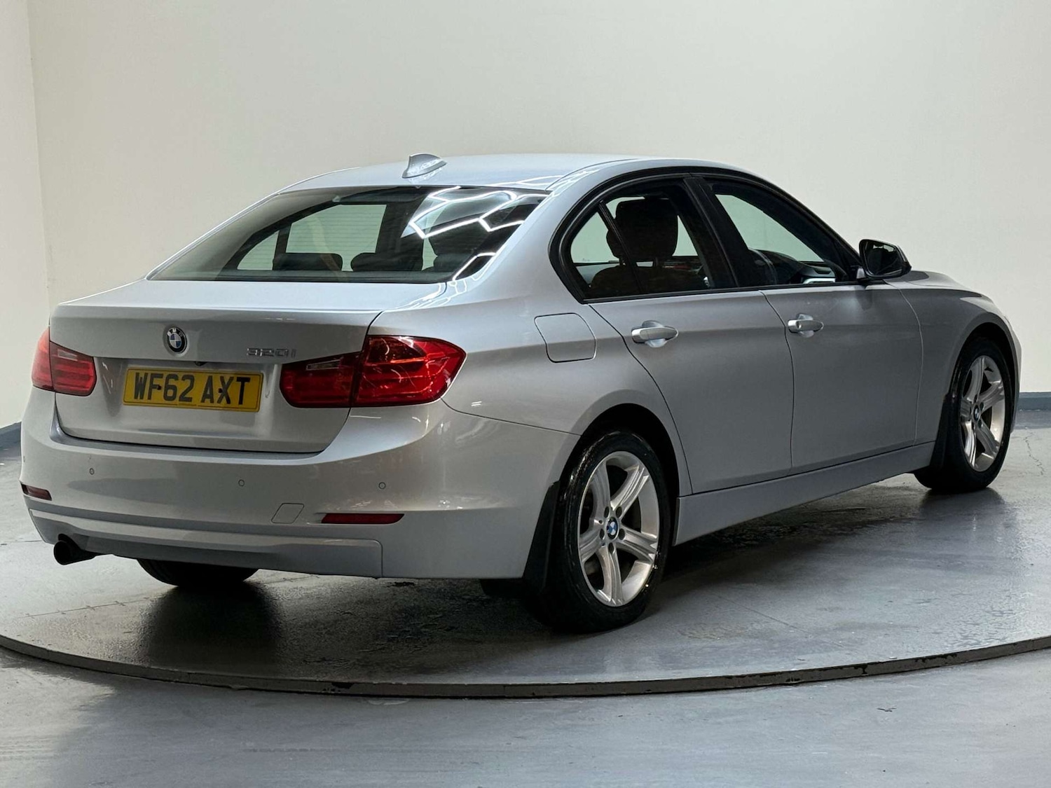 Used BMW 3 Series 2012 for sale - 77022309: Photo 24