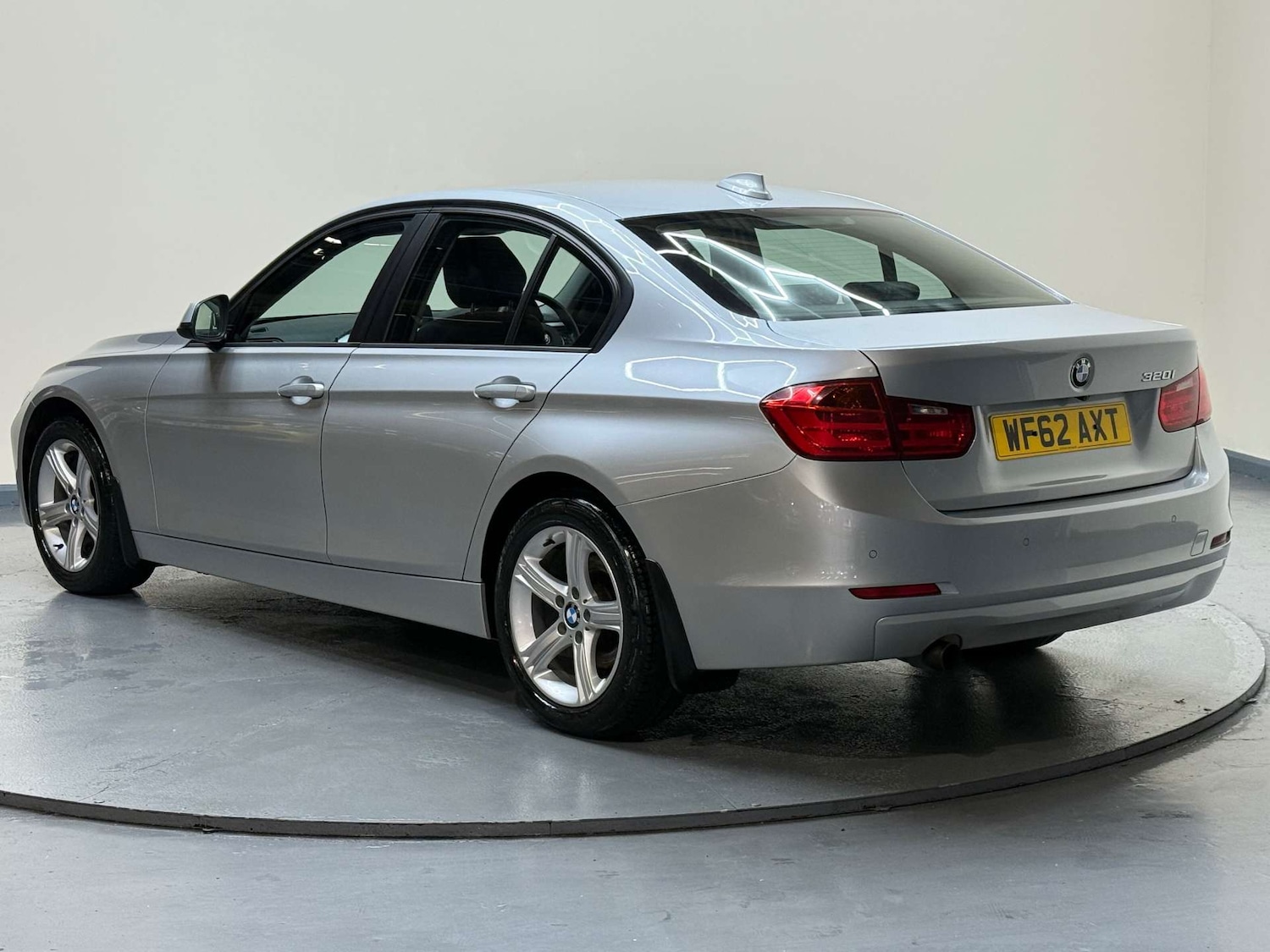 Used BMW 3 Series 2012 for sale - 77022309: Photo 25