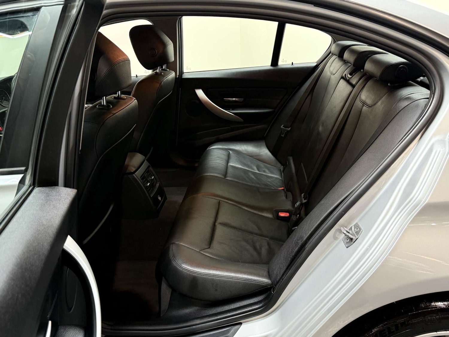 Used BMW 3 Series 2012 for sale - 77022309: Photo 29