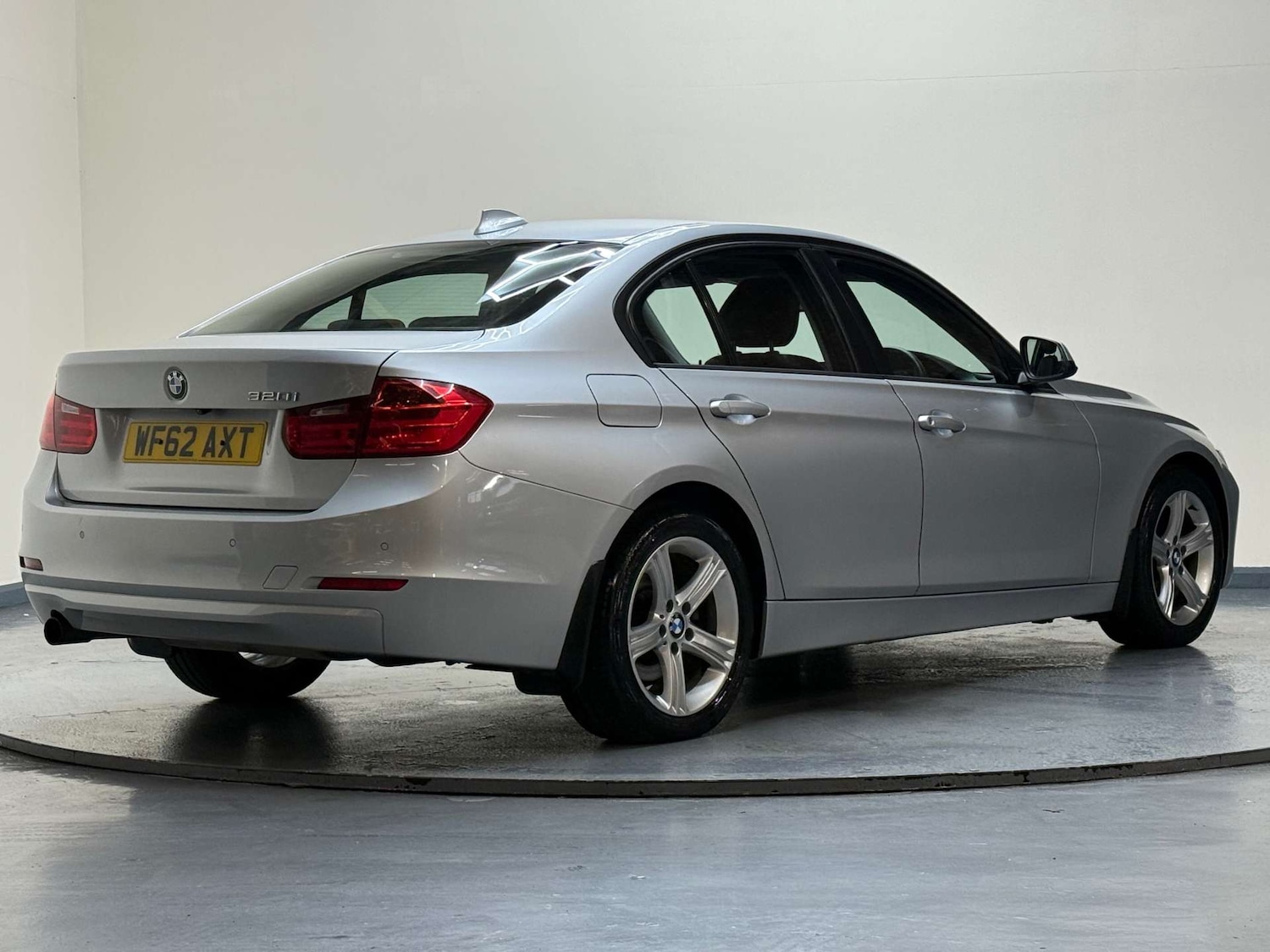 Used BMW 3 Series 2012 for sale - 77022309: Photo 33