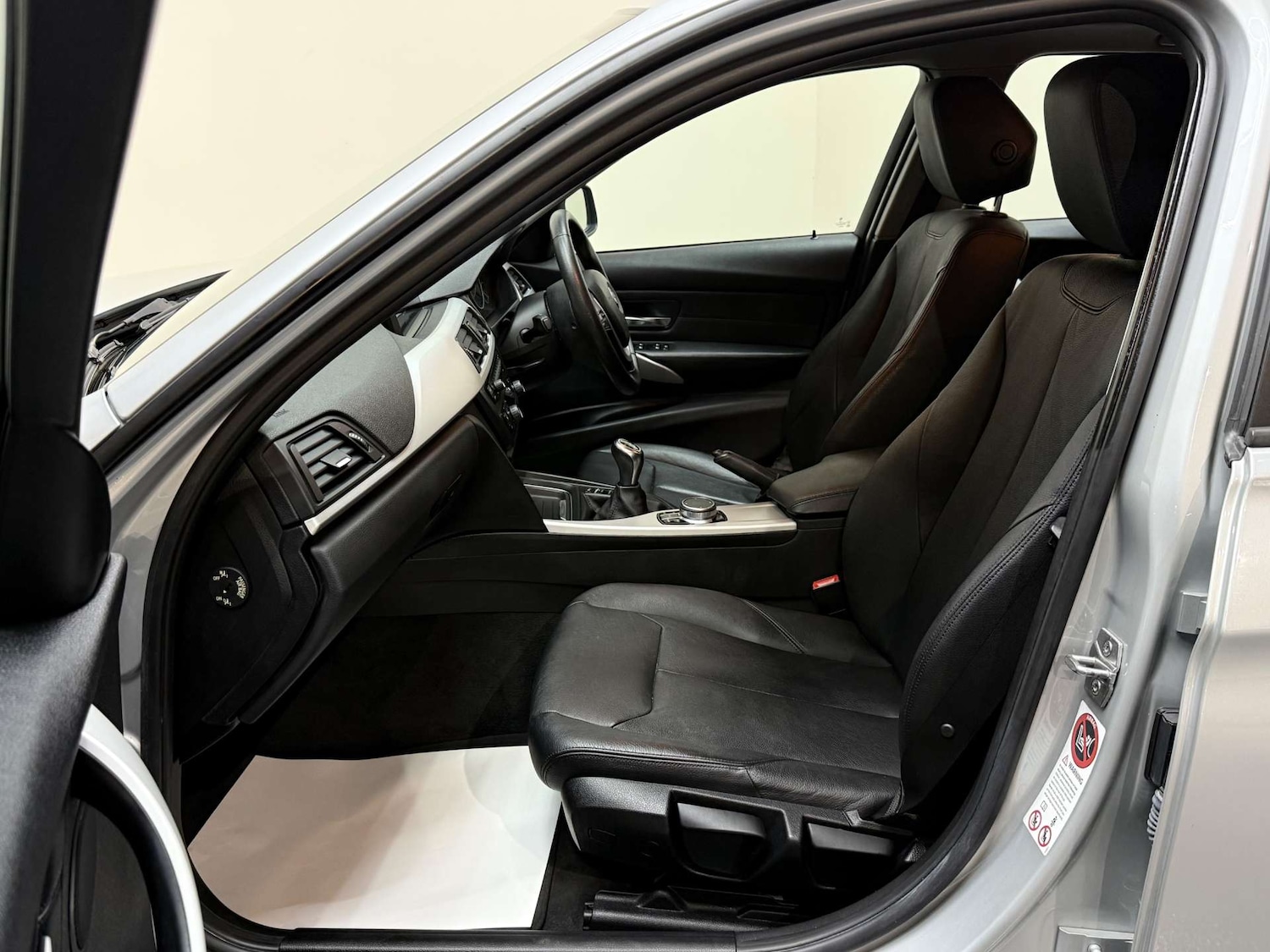 Used BMW 3 Series 2012 for sale - 77022309: Photo 4