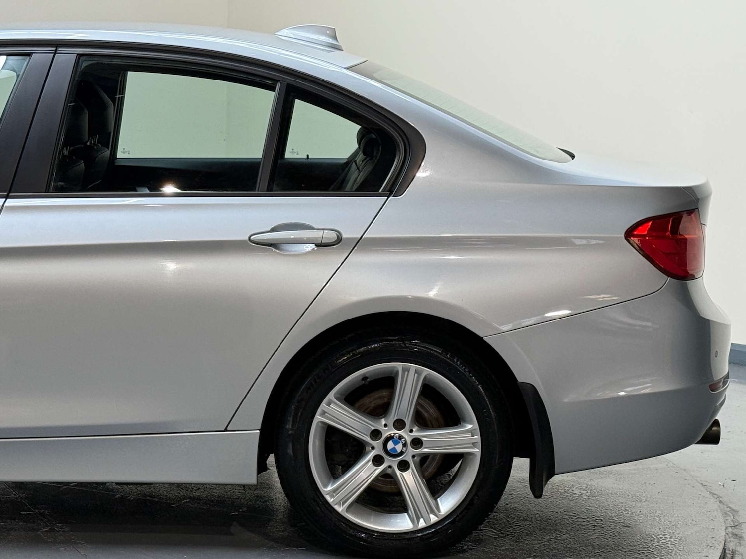Used BMW 3 Series 2012 for sale - 77022309: Photo 41