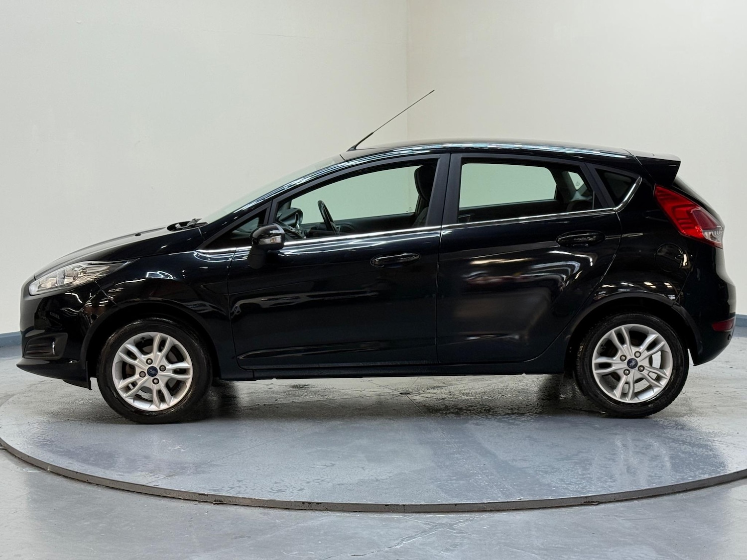 Vehicle 29