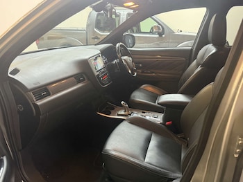 Used Mitsubishi Outlander 2019 for sale - 79494427: Photo
