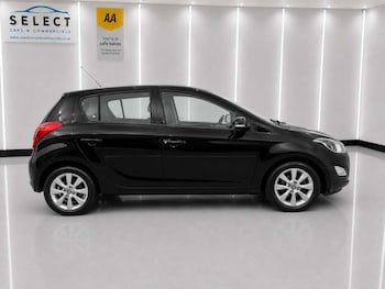 Used Hyundai i20 2013 for sale - 79494433: Photo
