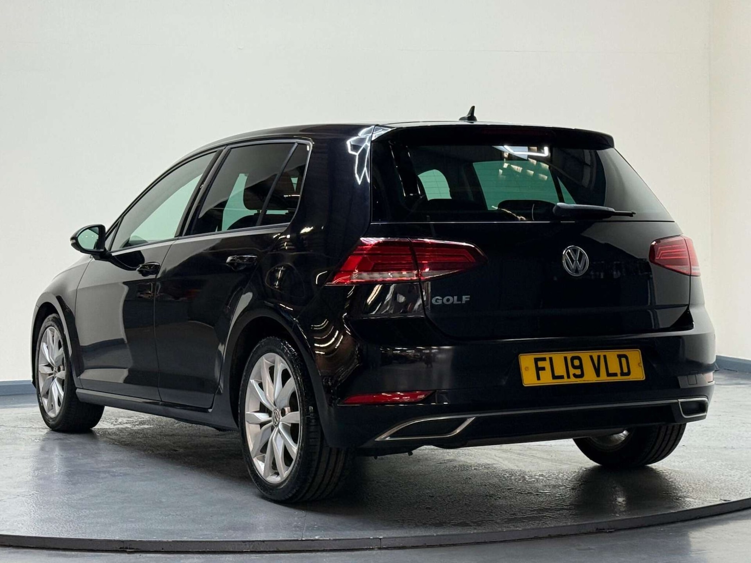 Used Volkswagen Golf 2019 for sale - 76601990: Photo 52