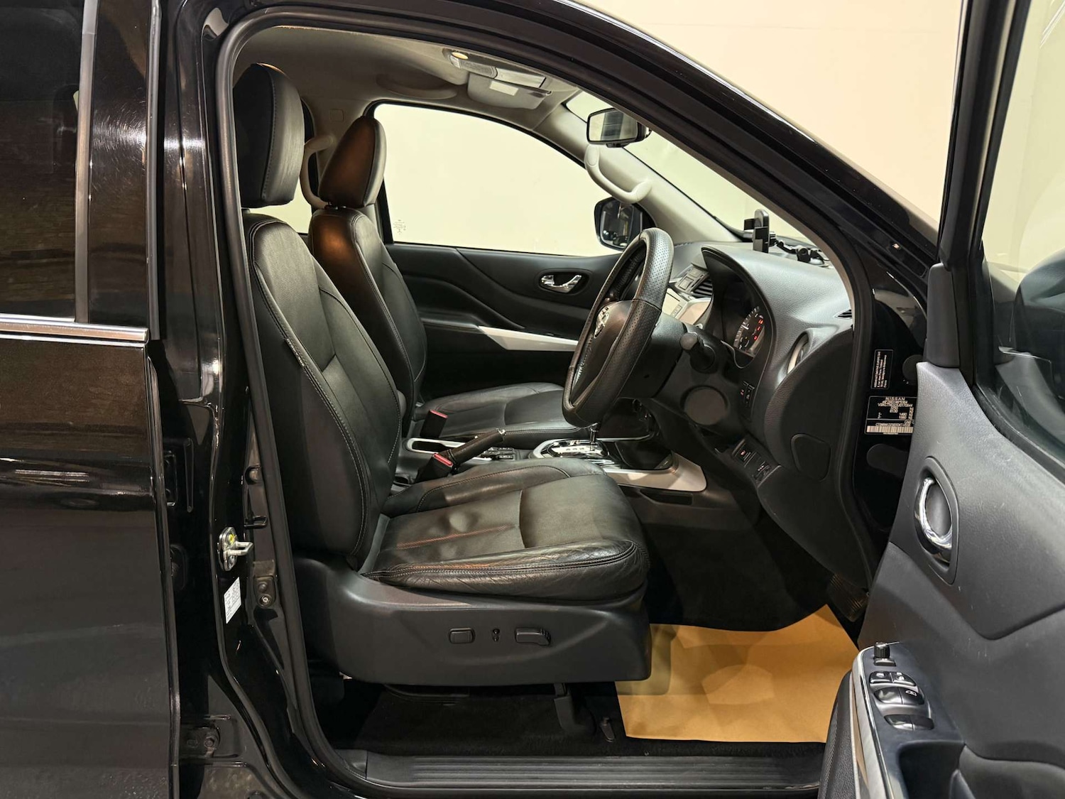 Used Nissan Navara 2021 for sale - 77502013: Photo 11