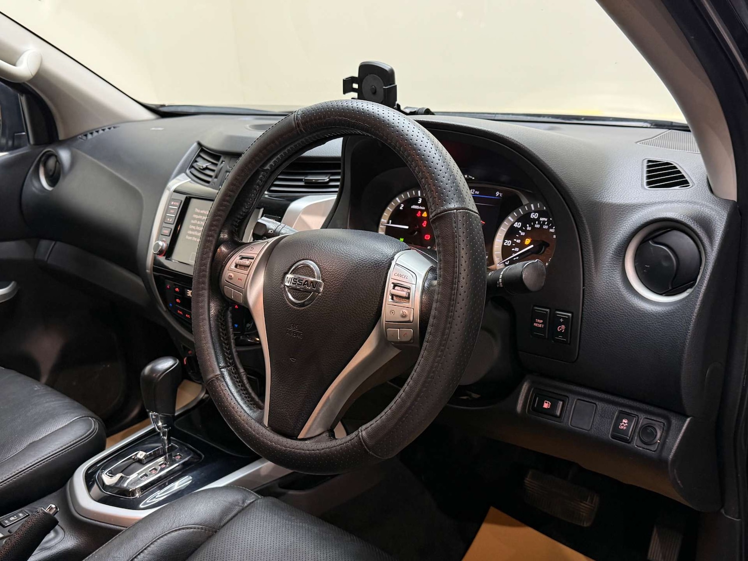 Used Nissan Navara 2021 for sale - 77502013: Photo 12