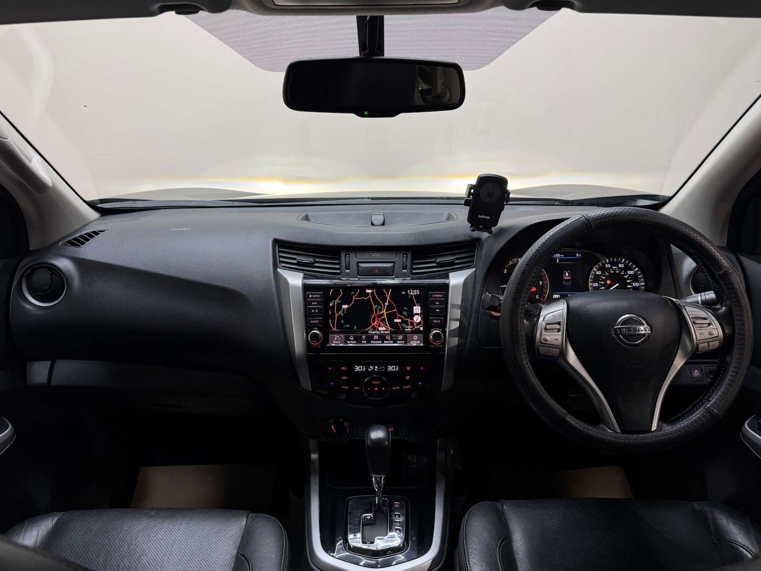 Used Nissan Navara 2021 for sale - 77502013: Photo 86