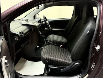 Used Toyota IQ 2011 for sale - 76739855: Photo