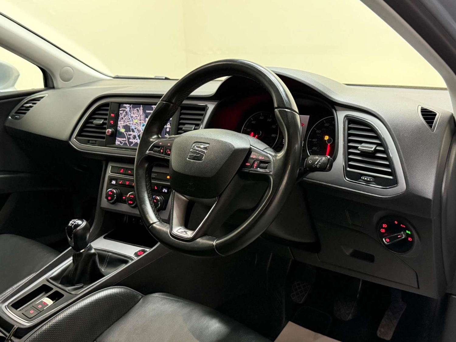 Used SEAT Leon 2019 for sale - 76363879: Photo 43