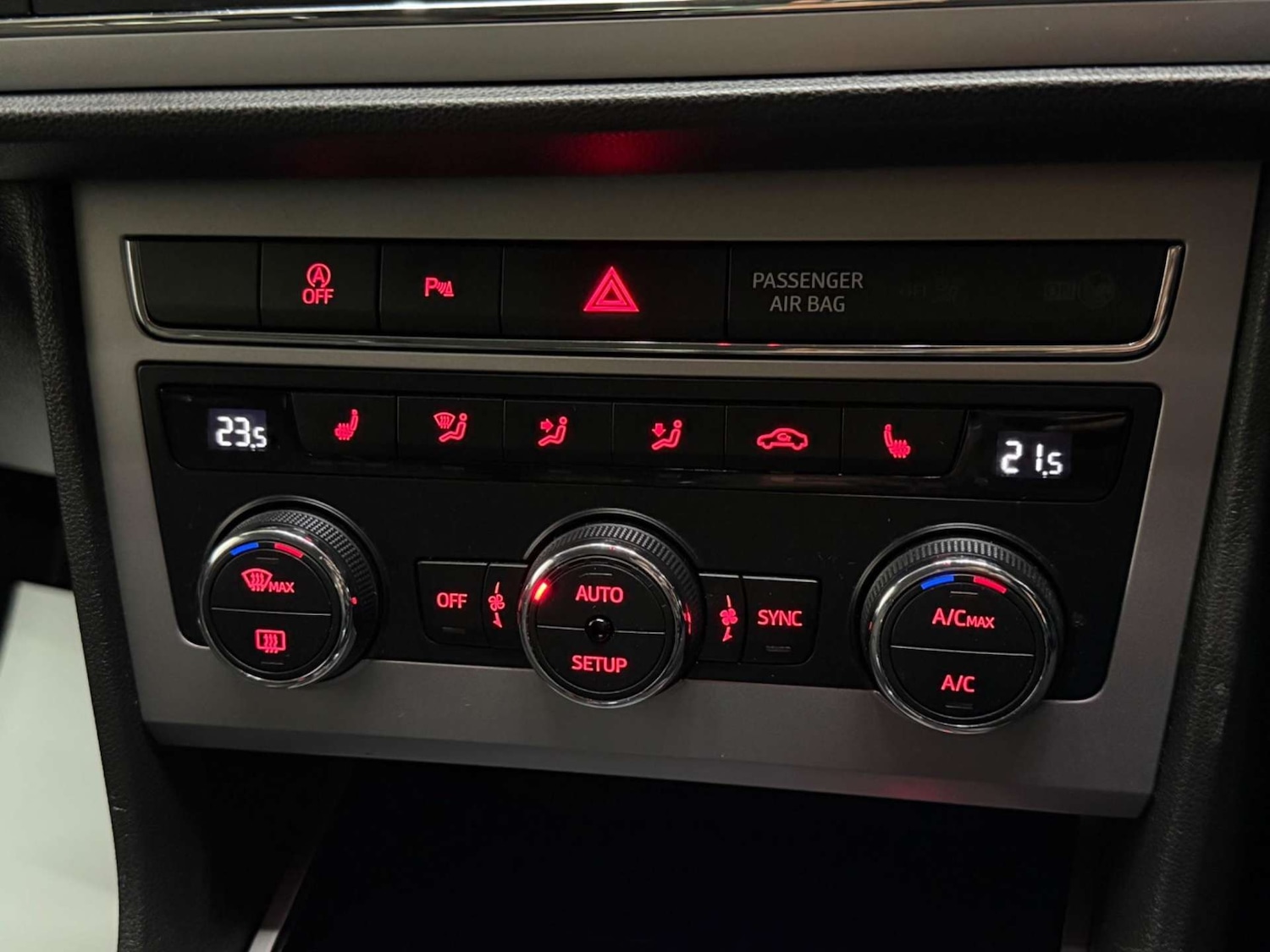 Used SEAT Leon 2019 for sale - 76363879: Photo 50