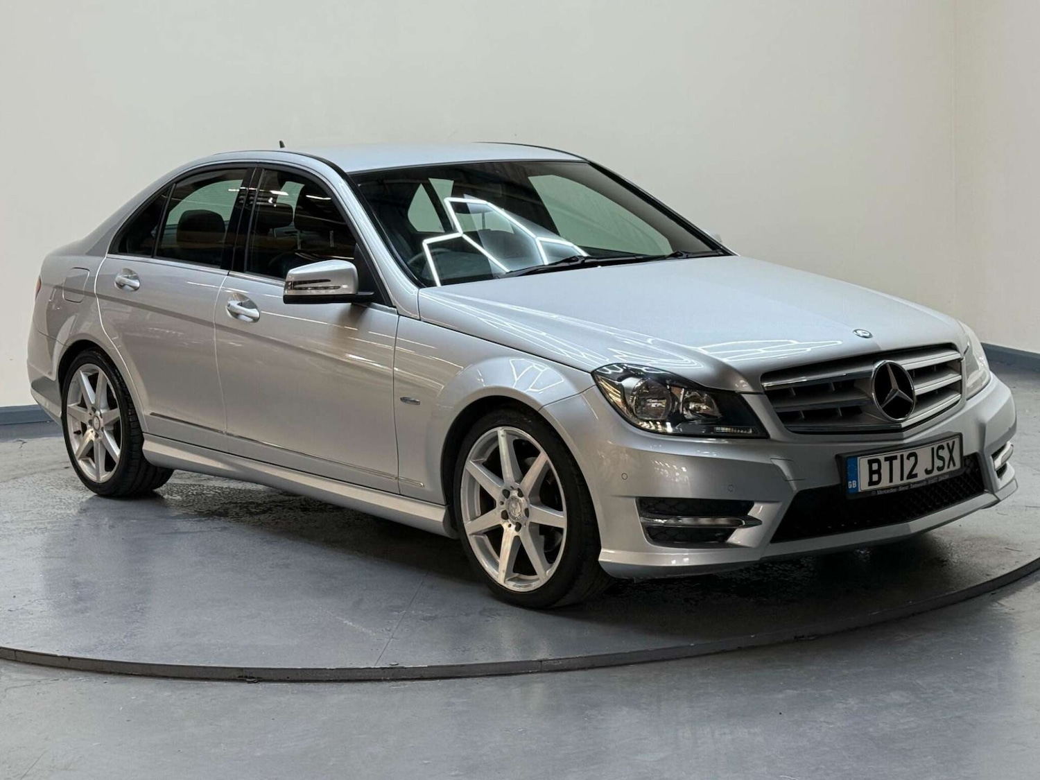 Used Mercedes-Benz C Class 2012 for sale - 76363839: Photo 12