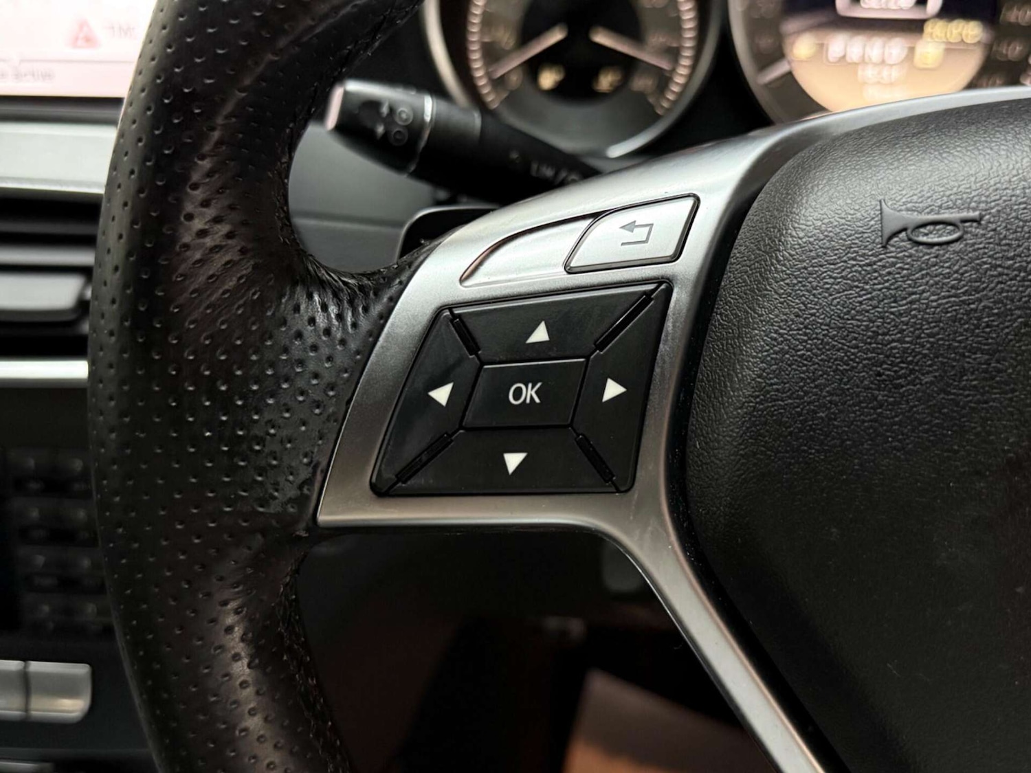 Used Mercedes-Benz C Class 2012 for sale - 76363839: Photo 17