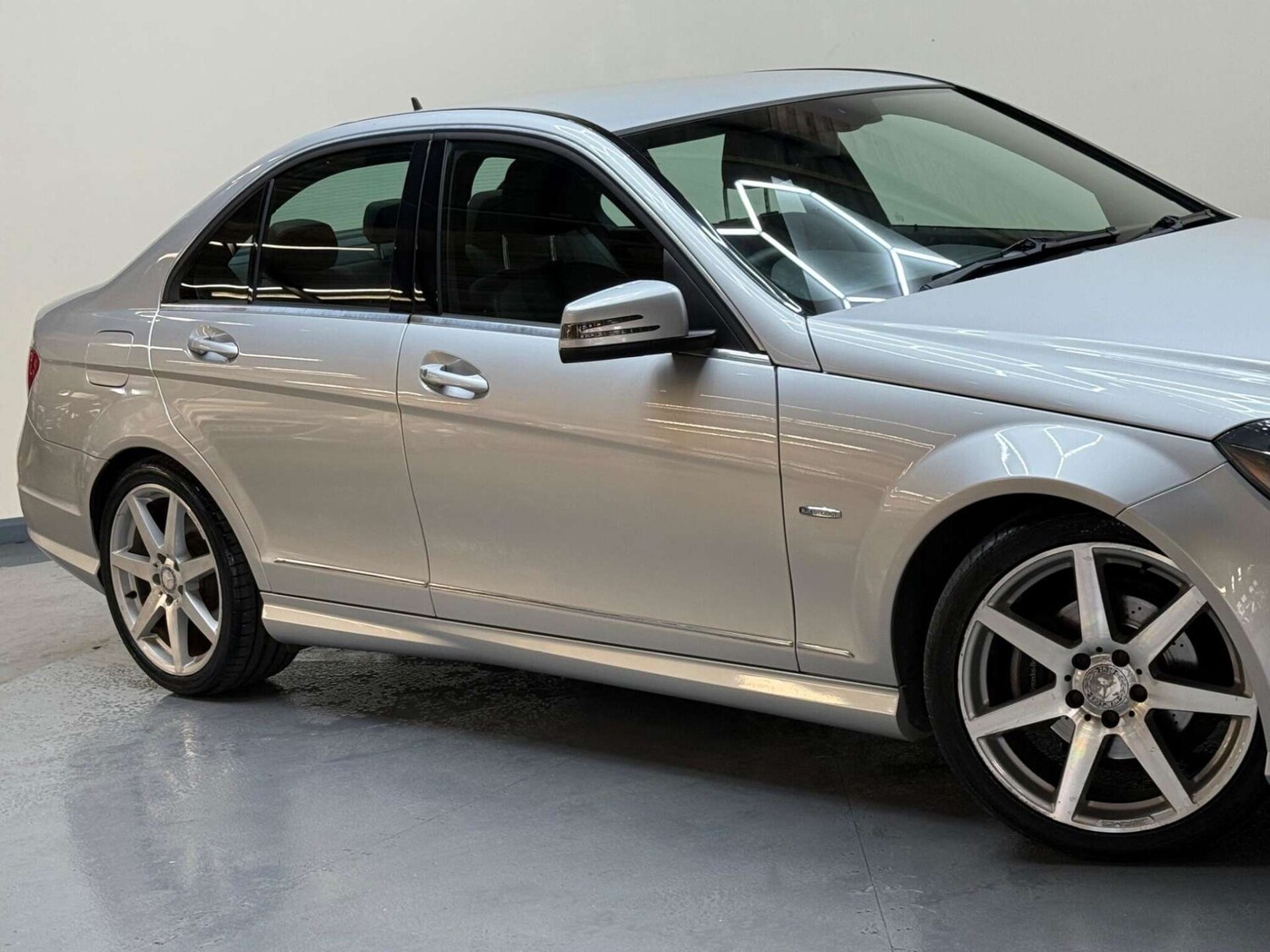 Used Mercedes-Benz C Class 2012 for sale - 76363839: Photo 54
