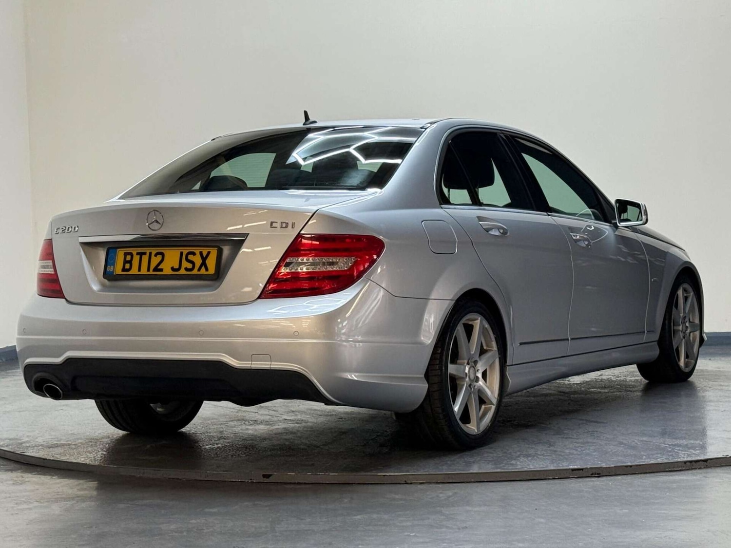 Used Mercedes-Benz C Class 2012 for sale - 76363839: Photo 60