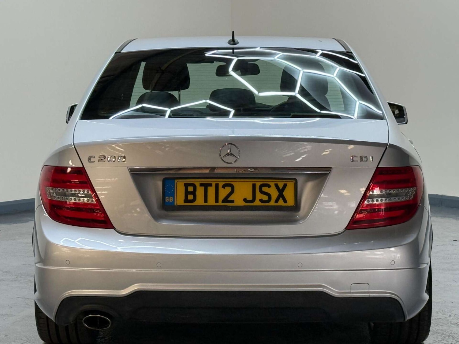 Used Mercedes-Benz C Class 2012 for sale - 76363839: Photo 8