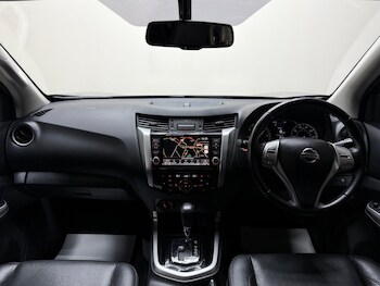 Used Nissan Navara 2020 for sale - 75493390: Photo
