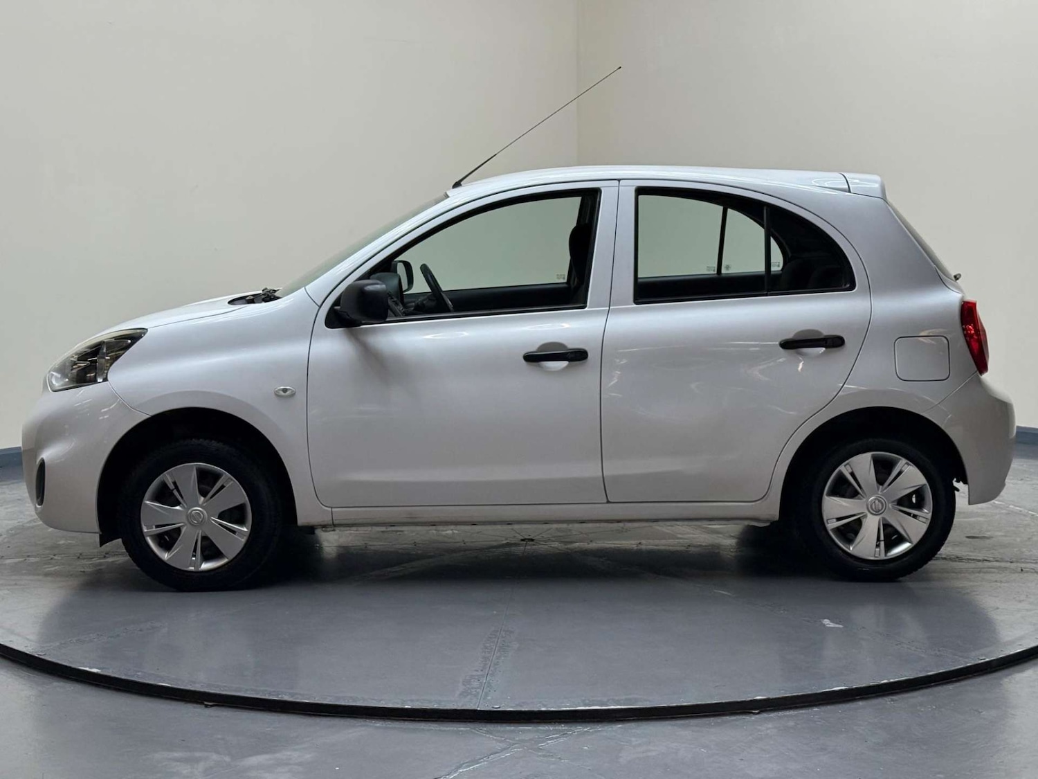 Used Nissan Micra 2014 for sale - 76180977: Photo 28