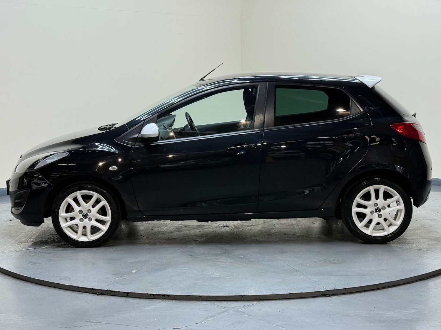 Used Mazda Mazda2 2014 for sale - 77355491: Photo 28