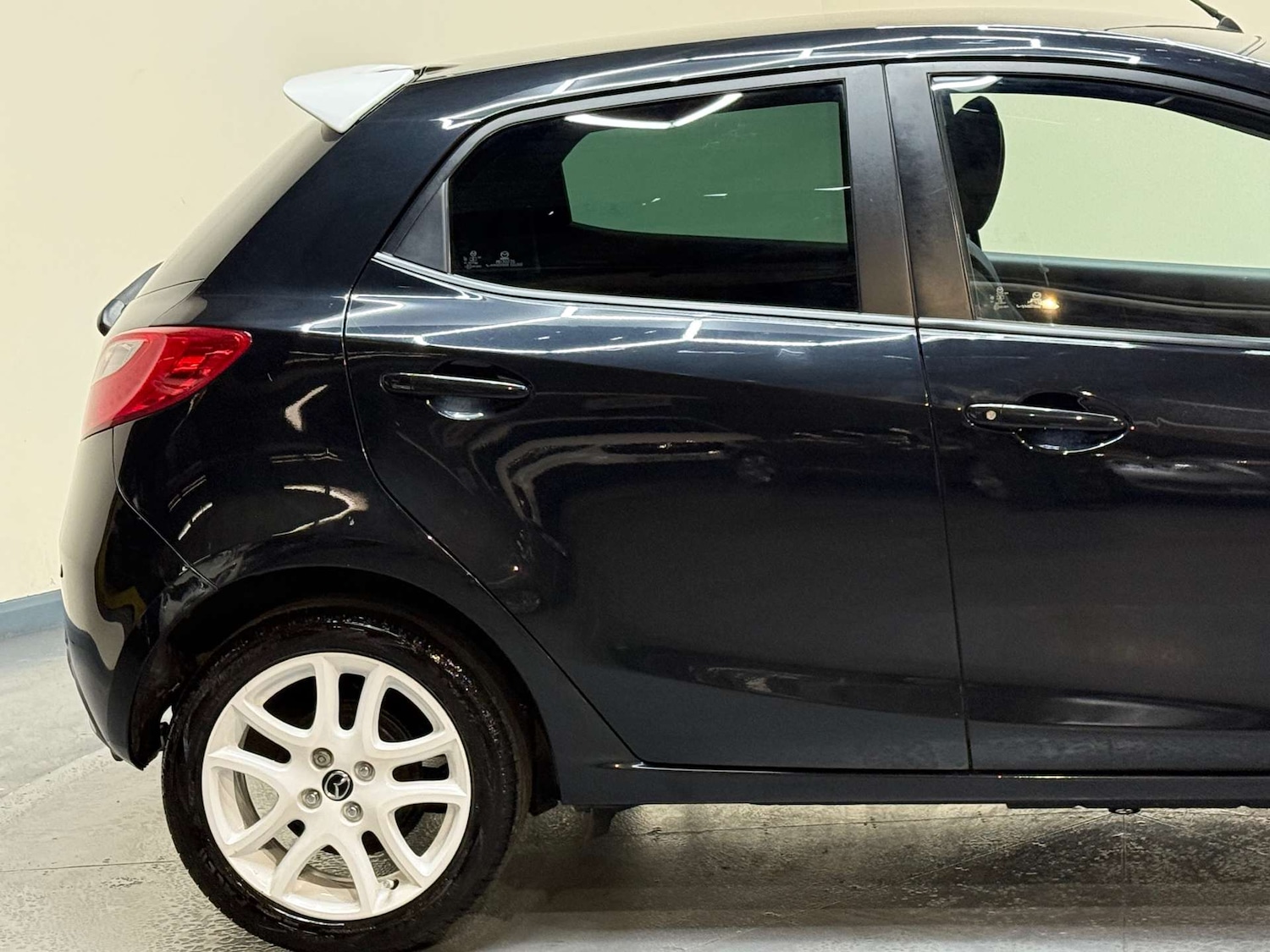 Used Mazda Mazda2 2014 for sale - 77355491: Photo 41