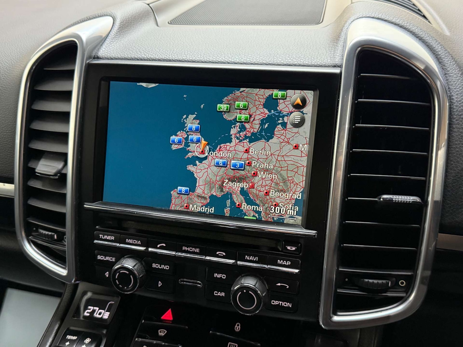 Used Porsche Cayenne 2013 for sale - 77198031: Photo 20