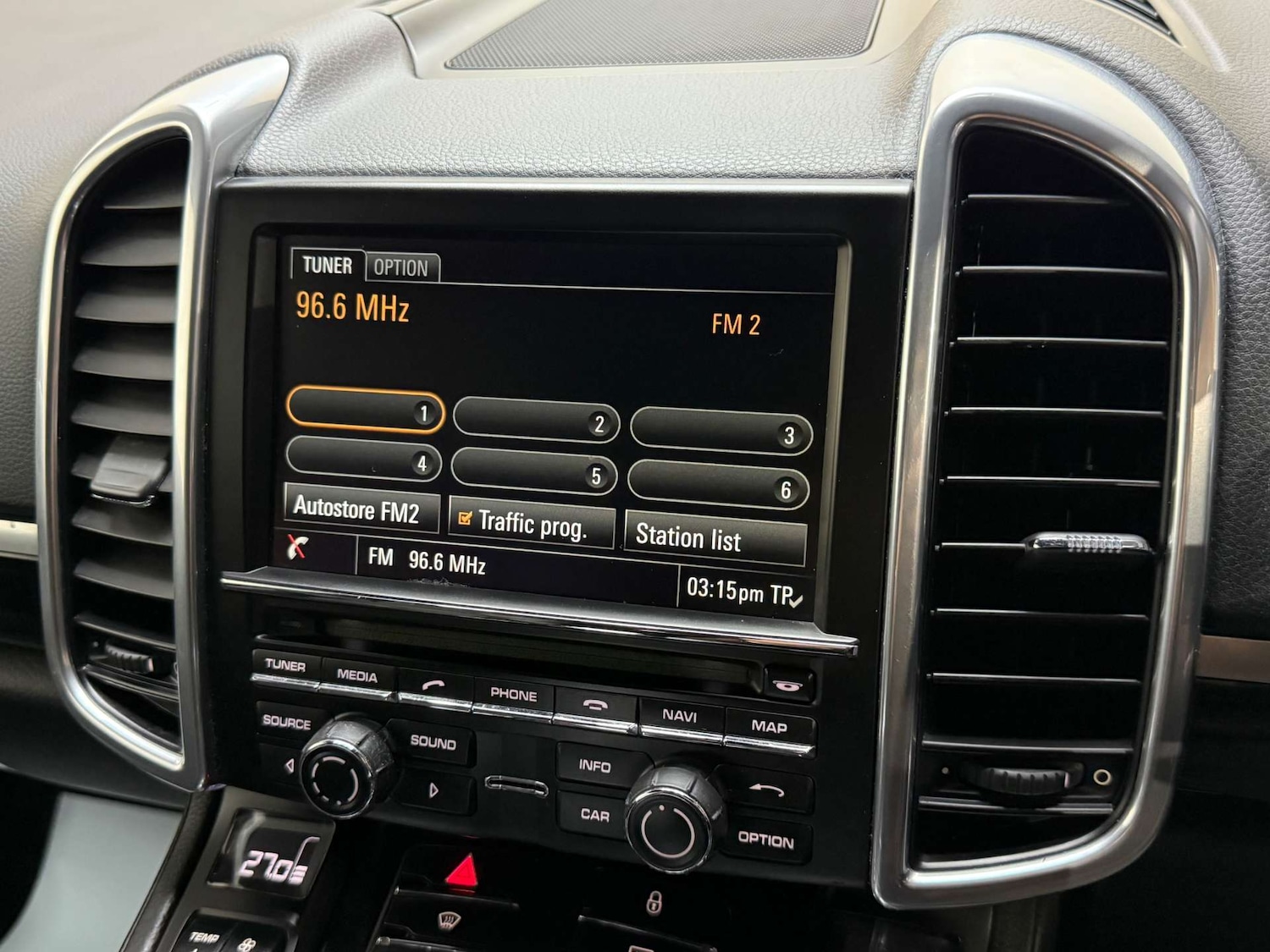 Used Porsche Cayenne 2013 for sale - 77198031: Photo 22