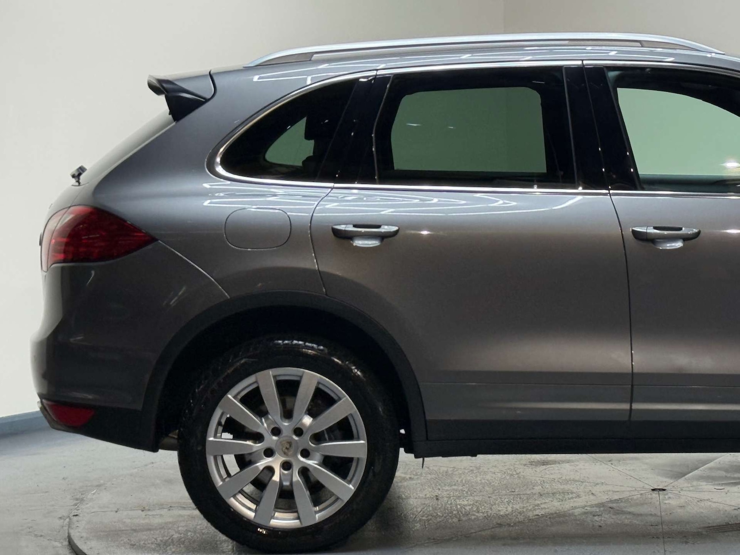 Used Porsche Cayenne 2013 for sale - 77198031: Photo 44