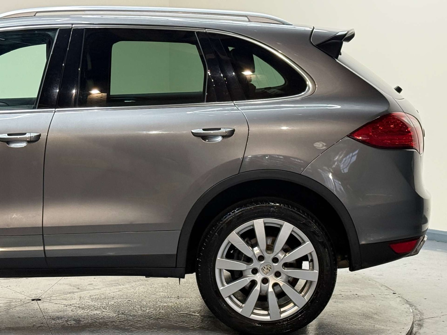 Used Porsche Cayenne 2013 for sale - 77198031: Photo 49