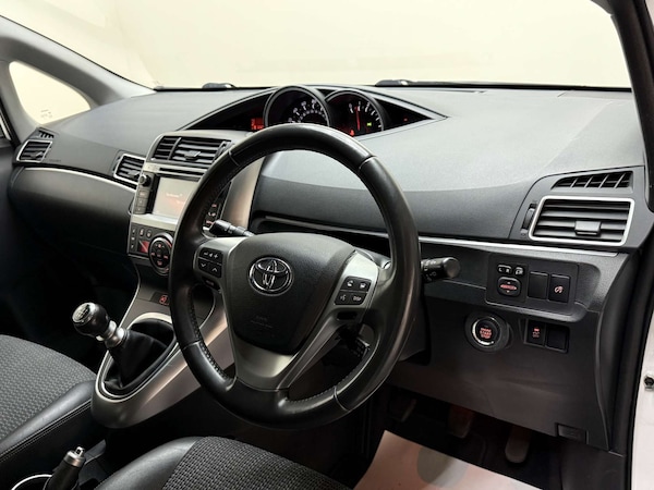 Used Toyota Verso 2014 for sale - 76235475: Photo 16