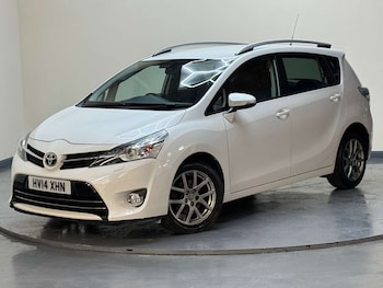 Used Toyota Verso 2014 for sale - 76235475: Photo 2