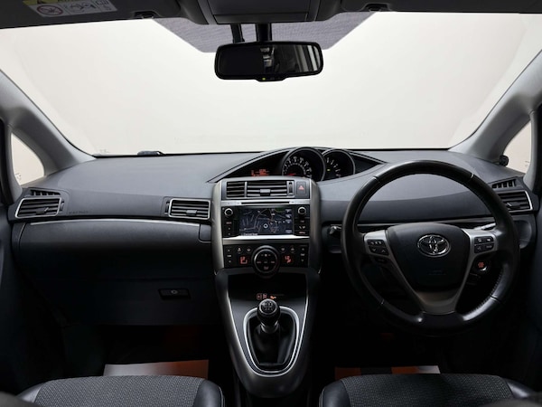 Used Toyota Verso 2014 for sale - 76235475: Photo 3