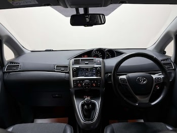 Used Toyota Verso 2014 for sale - 76235475: Photo 3