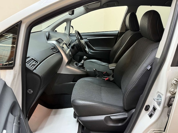 Used Toyota Verso 2014 for sale - 76235475: Photo 4