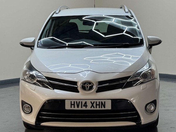 Used Toyota Verso 2014 for sale - 76235475: Photo 8