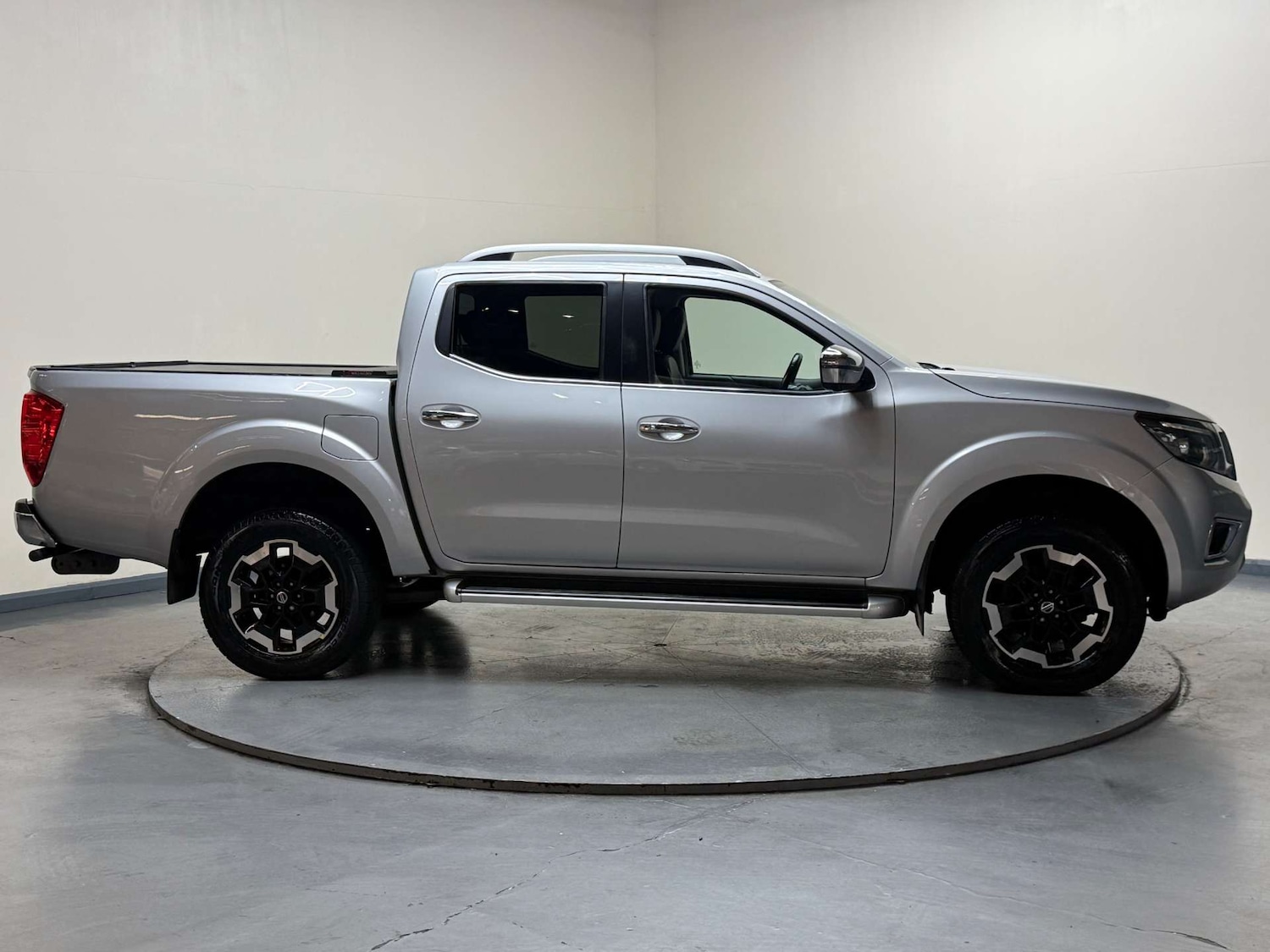 Used Nissan Navara 2019 for sale - 77502019: Photo 13