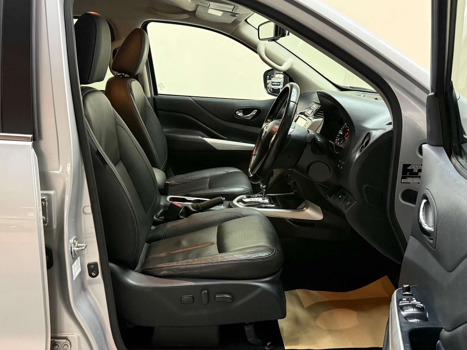 Used Nissan Navara 2019 for sale - 77502019: Photo 14