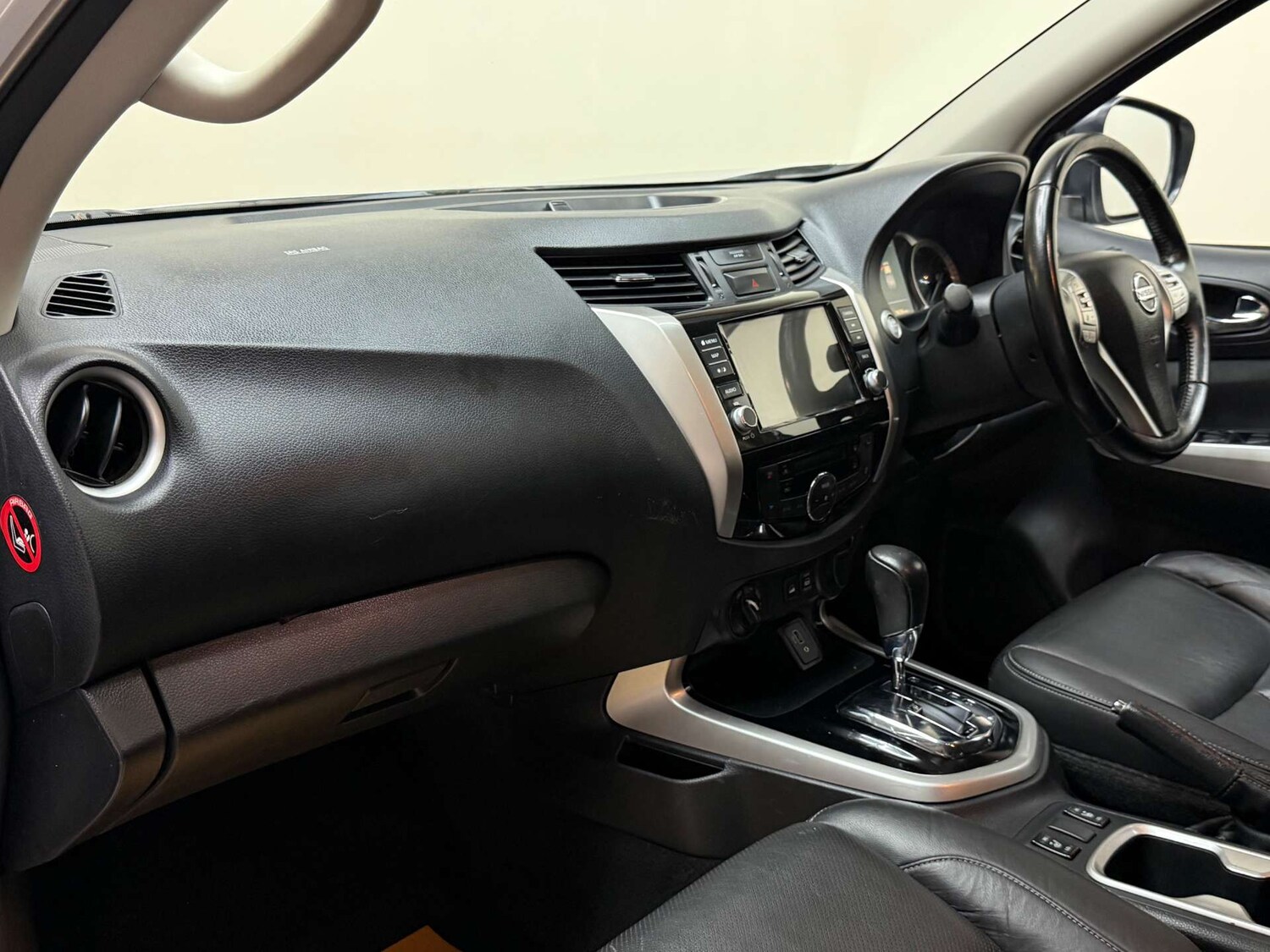 Used Nissan Navara 2019 for sale - 77502019: Photo 36