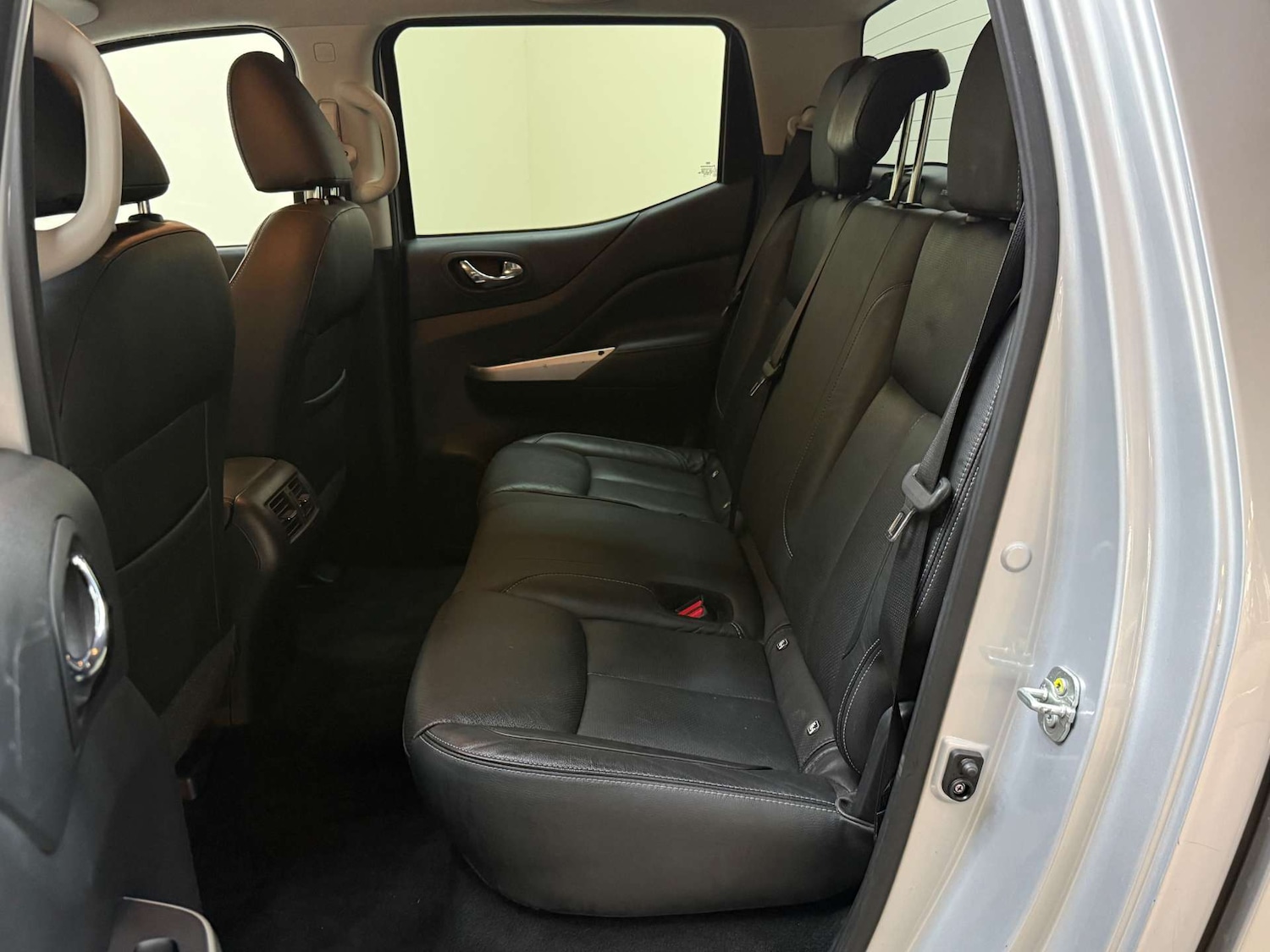 Used Nissan Navara 2019 for sale - 77502019: Photo 38