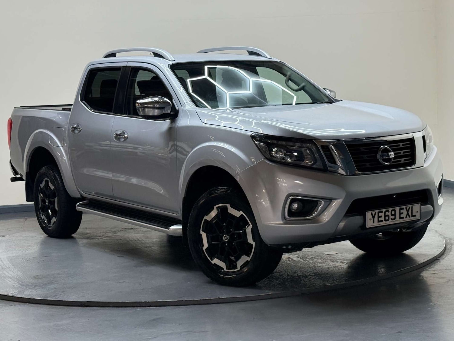 Used Nissan Navara 2019 for sale - 77502019: Photo 41